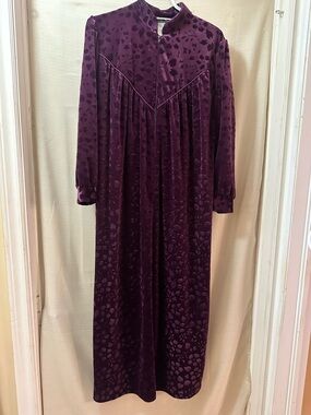 Vintage Vanity Fair Purple Velvet Burnout Maxi Dress Zip Front Gothic S